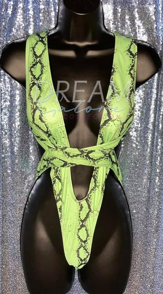 Swimwear Style SNAKE PRINT
